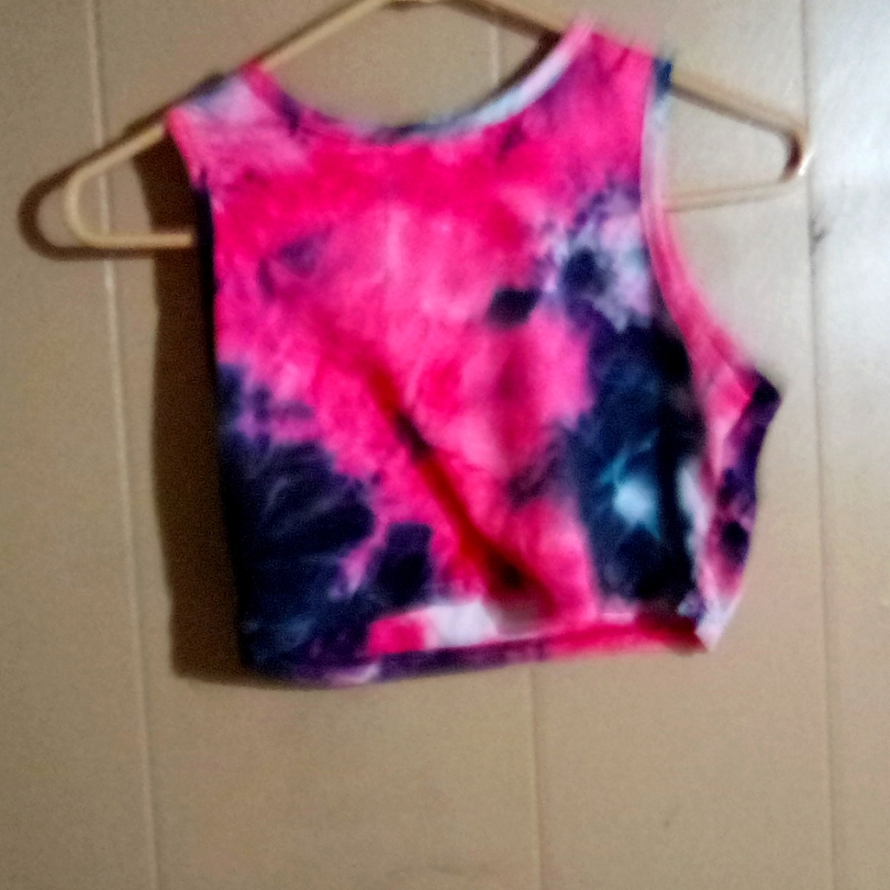 Cropped top